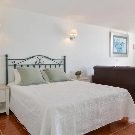 Holiday Apartment *
